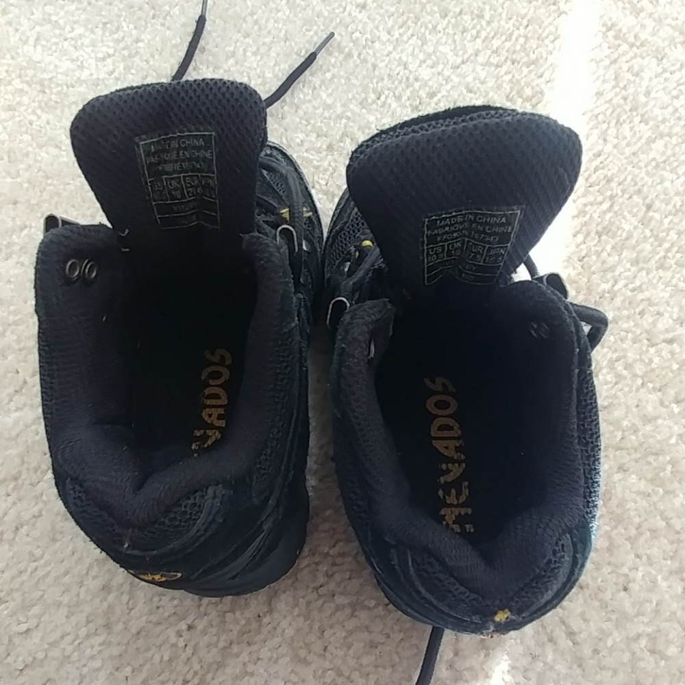 Boots - Picture 3 of 4